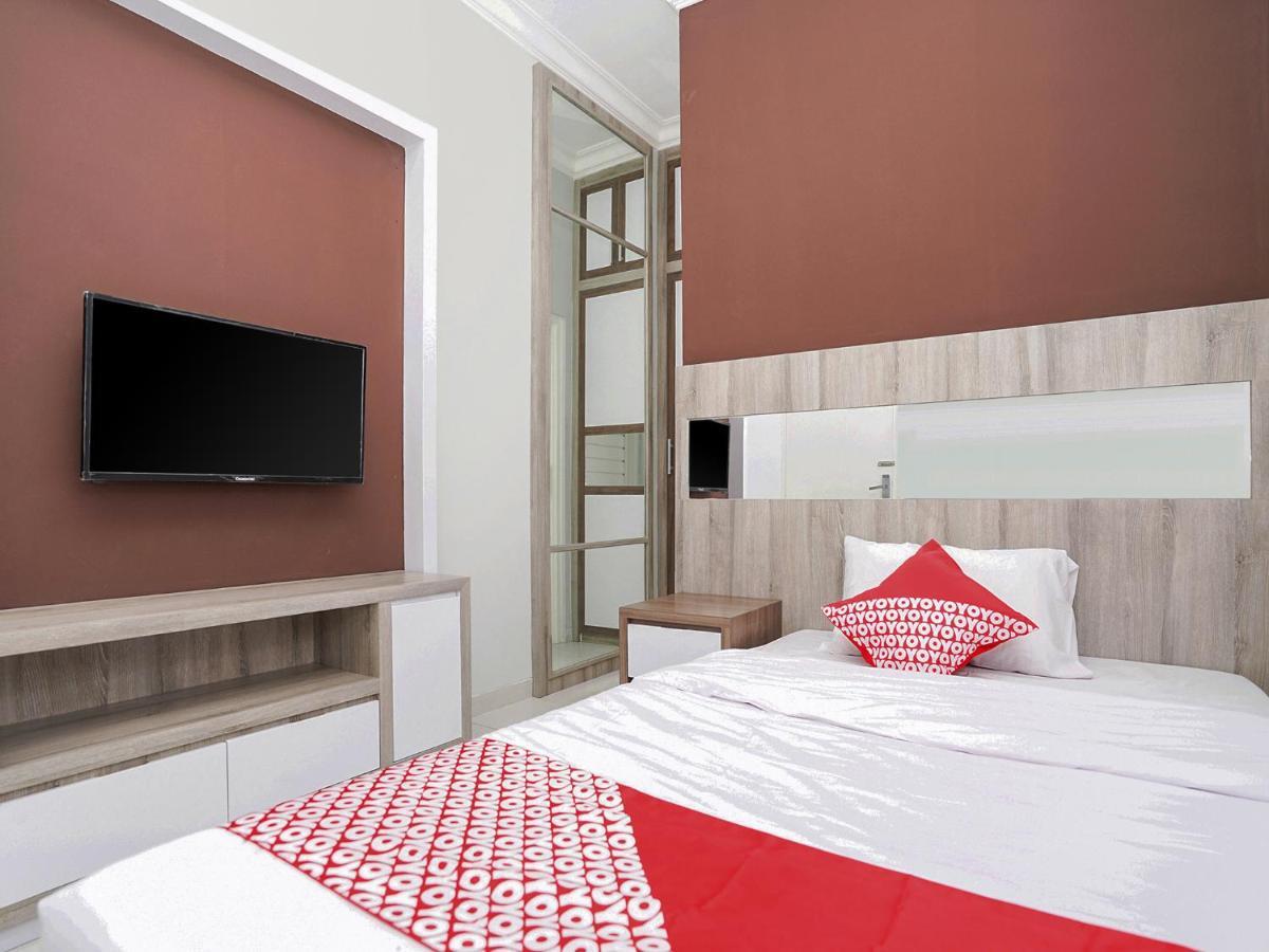 OYO 747 Cipunegara Residence Surabaya Exterior foto