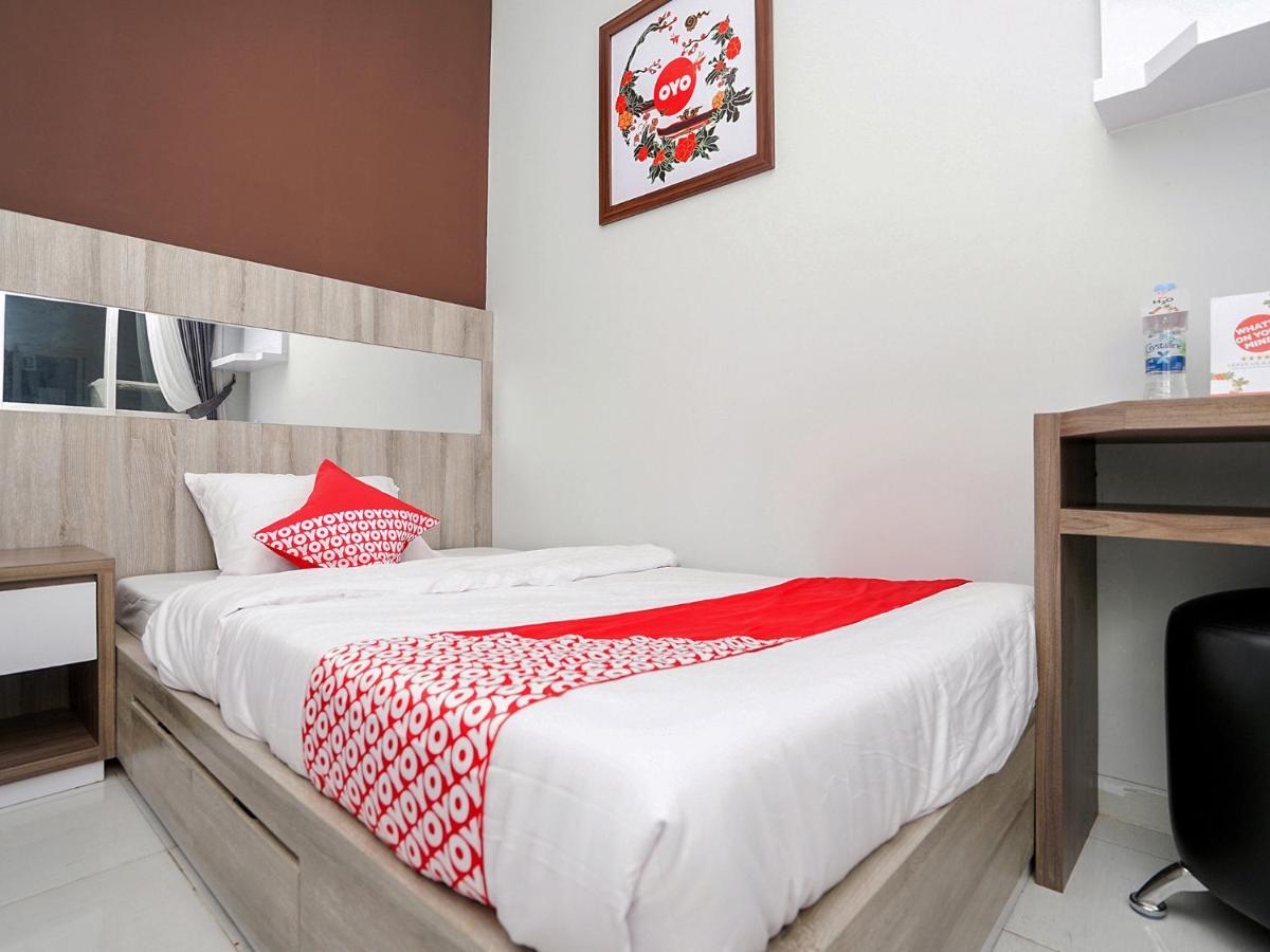 OYO 747 Cipunegara Residence Surabaya Exterior foto